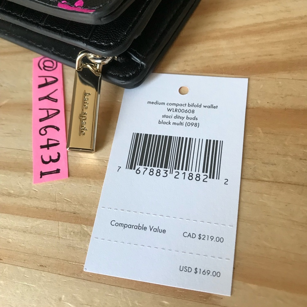 Kate spade wallet 🎈🎈 - Picture 3 of 7